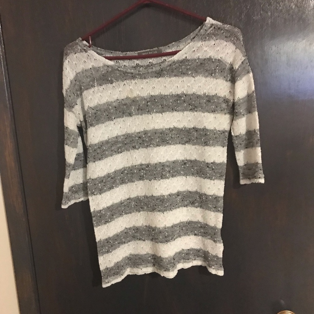 Suzy Shier Ladies Grey And White Striped Top. $5.00 AS AN ADD ON